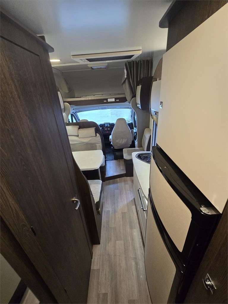 Foto 2 AUTOCARAVANA BENIMAR SPORT 346 CAPUCHINA