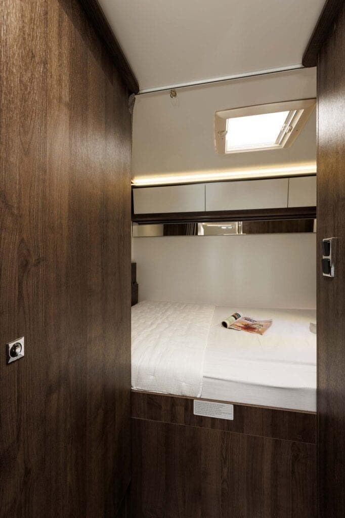 Foto 5 AUTOCARAVANA BENIMAR SPORT 346 CAPUCHINA