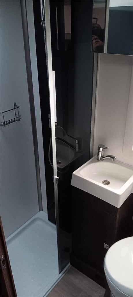 Foto 10 AUTOCARAVANA CAPUCHINA BENIMAR SPORT 323 