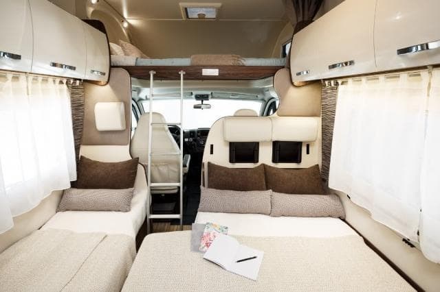 Foto 4 AUTOCARAVANA CAPUCHINA BENIMAR SPORT 323 