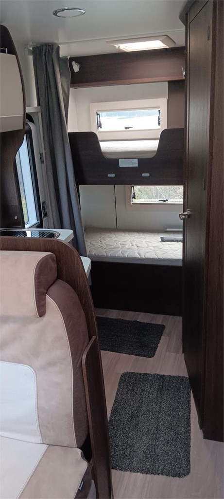 Foto 6 AUTOCARAVANA CAPUCHINA BENIMAR SPORT 323 