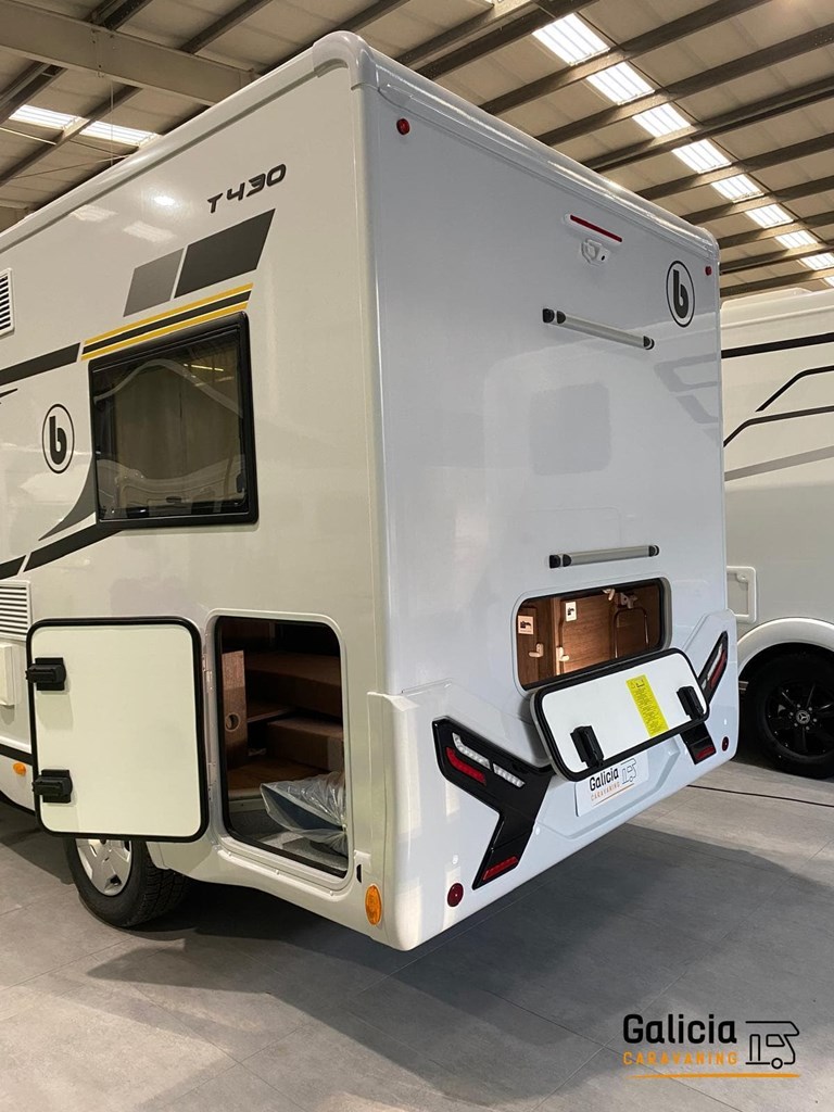 Foto 4 AUTOCARAVANA PERFILADA BENIMAR TESSORO 430 